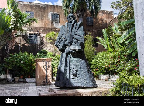 Statua Di Alonso De Zuazo Museo De Las Casas Reales Santo Domingo