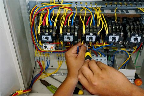 How To Recognize When Your Electrical Circuit Is Overloaded