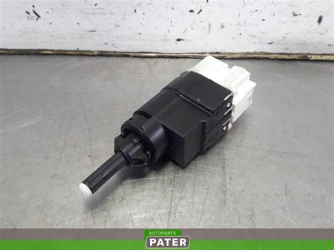 Brake light switch Renault Clio IV Estate/Grandtour 1.5 Energy dCi 90 ...