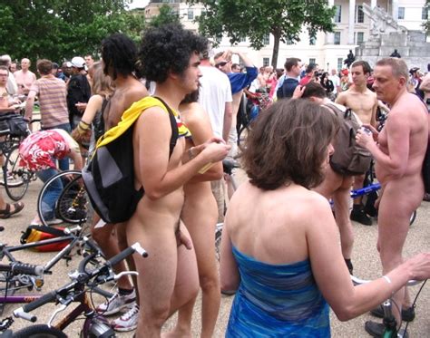 Overourhead Net Paradis Du Nu Naked In London