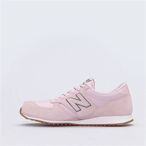 New Balance 420