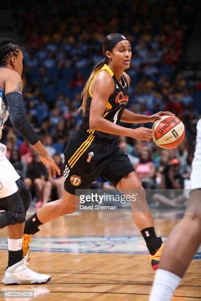 Skylar Diggins Of The Tulsa Shock Drives Against The Minnesota Lynx