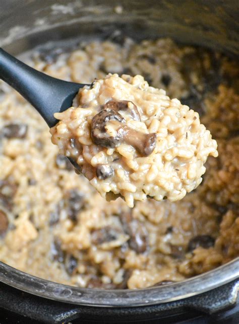 Instant Pot Mushroom Risotto - The Quicker Kitchen