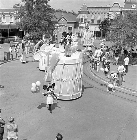 Step In Time: A ‘Mickey Mouse Club’ Parade Marches On at Magic Kingdom ...