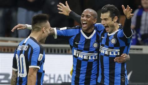 Foto Tekuk Fiorentina 2 1 Inter Milan Lolos Ke Semifinal Coppa Italia