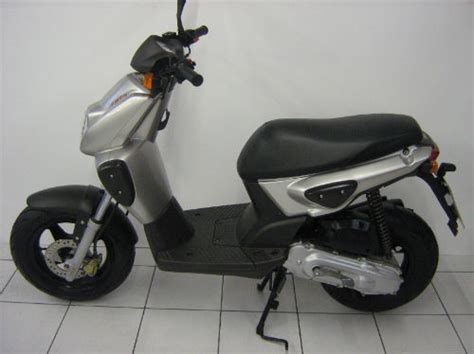 2000 Yamaha EW50 Motocycle Service Repair Workshop Manual | A Repair ...
