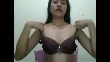 Asiático COÑO frotar para novio en cam XVIDEOS