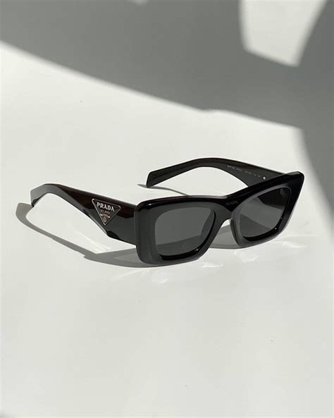 Vintage *NEW* PRADA 2023 Symbole Sunglasses SPR 13Z | Grailed