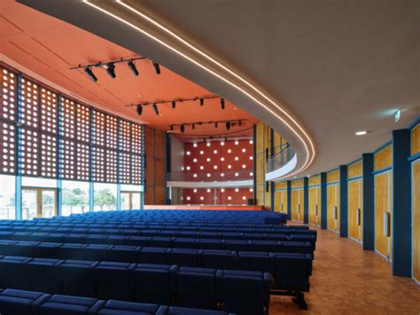 Royan Palais Des Congr S Par Atelier Ferret Chatillon Architectes