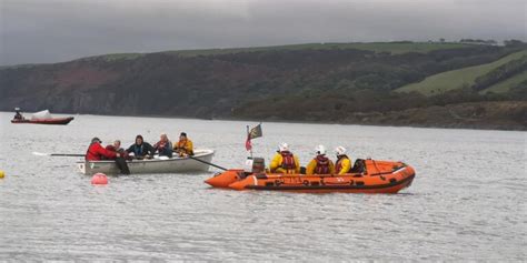 Check Your Flares Expiry Date Says Rnli Pains Wessex Marine Signal