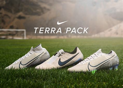 Kaufe das Nike Terra Pack bei Unisport