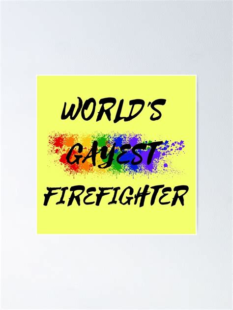 Póster El bombero más gay del mundo Colores LGBT para los orgullosos bomberos gay en amarillo