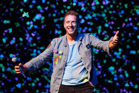 Chris Martin celebrity net worth - salary, house, car