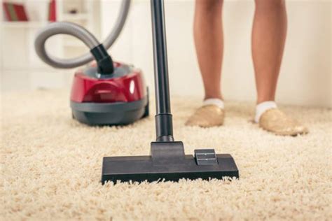 How Often Should You Use a Vacuum and Carpet Cleaner on Carpets?