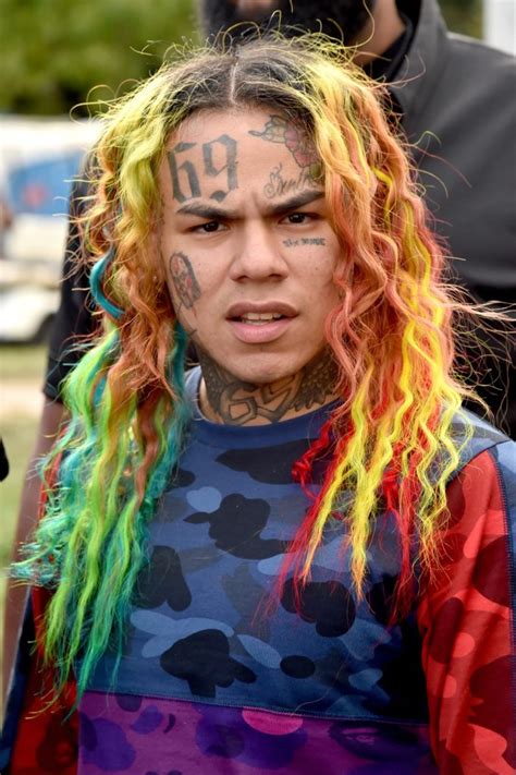 Tekashi 69 Rocks A Fresh Lace Front While On House Arrest