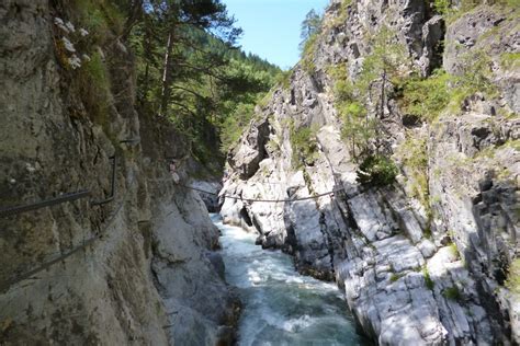 Via Ferrata de Château Queyras Via ferrata Queyras Château Ville