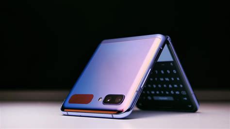 Смартфон, который всегда с тобой: обзор Samsung Galaxy Z Flip — Wylsacom