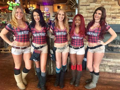 Pin By J On Twin Peaks Twin Peaks Restaurant Twin Peaks Girls