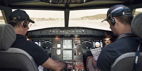 in the ultra-realistic cockpit of "Flight Simulator" enthusiasts - Archyde