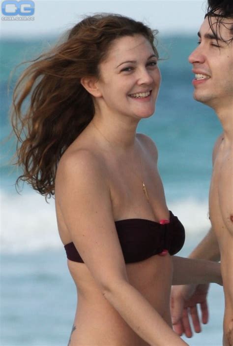 Drew Barrymore Nude Pictures Onlyfans Leaks Playboy Photos Sex Scene Uncensored
