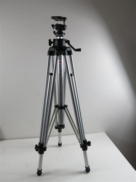 Manfrotto tripod - Catawiki