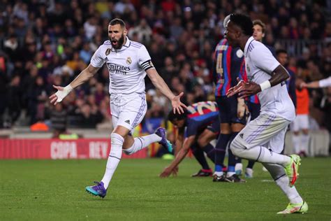 El Real Madrid Sonroja Al Bar A Y Jugar La Final De Copa