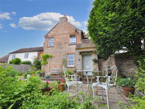 3 Bed Semi Detached House For Sale In Dock Lane Bredon Tewkesbury