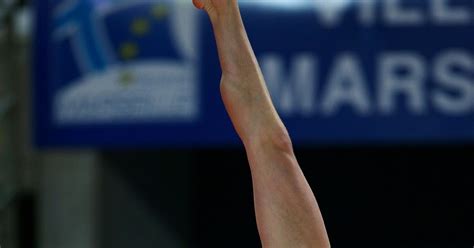 Hot Gymnastic Girls Voyeur En La Calle