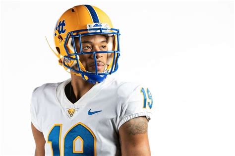 Pitt turns throwbacks into its full-time uniforms - Footballscoop