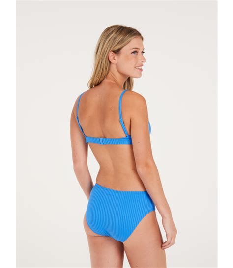 Protest Mixvamp Wire Bikini Top Bcd Cup Fijiblue Shaka Kitesurfing