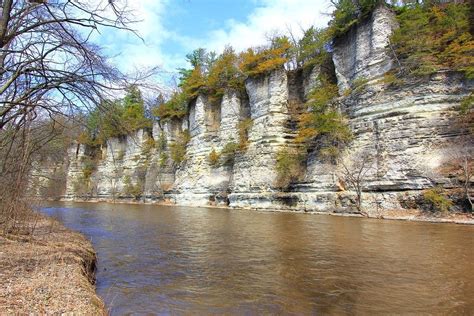 Upper Iowa River Bluffs Iowa Travel Places In America Iowa