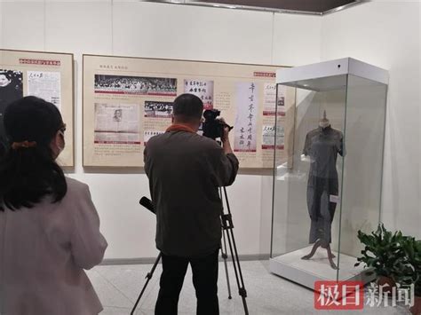 孫中山同盟會合影、宋慶齡的旗袍等，在辛亥革命博物館展出 每日頭條