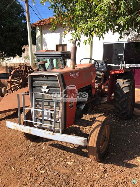 Trator Massey ferguson MF 235 usado à venda