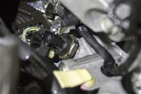 2015 Ford Mustang 5.0 Coyote Water Temp and Oil Temp Install - Autometer