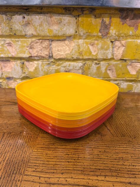 Vintage Tupperware Square Plates Set 7 Raised Edge 2 Golden Etsy