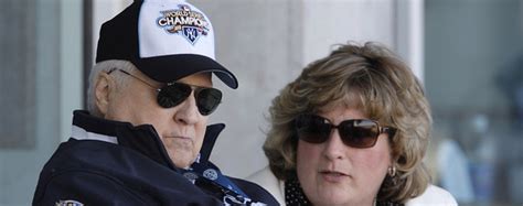 Yankees owner George Steinbrenner dies at 80 - oggsync.com