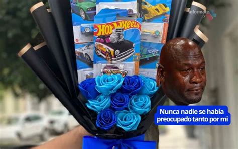 Qué se celebra el 30 de septiembre La curiosa tradición de regalar flores azules con Hot