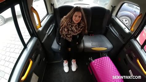 Sex In Taxi XNXX