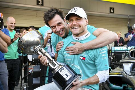 V Deo Entenda A Influ Ncia Do Onipresente Toto Wolff Na F