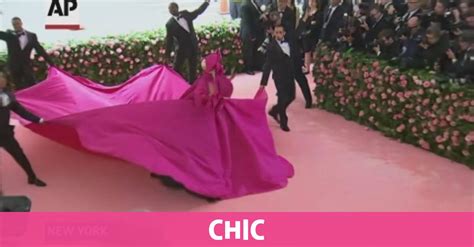 Lady Gaga Cambia Cuatro Veces De Vestido En La Alfombra Roja De Los Met