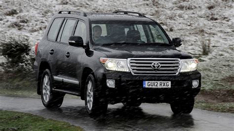 2012 Toyota Land Cruiser V8 - Wallpapers and HD Images | Car Pixel