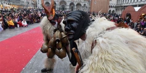 Carnevale Venezia In Arrivo Le Maschere Della Tradizione Giornale