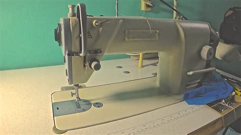 Como Limpiar Y Aceitar Nuestra Maquina De Coser Youtube