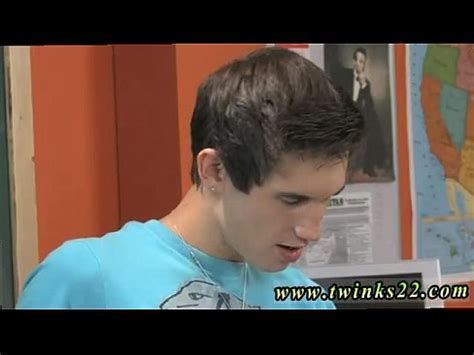 Dos hombres de dibujos animados teniendo sexo gay Tirándolo en la lata lo conducirá XVIDEOS