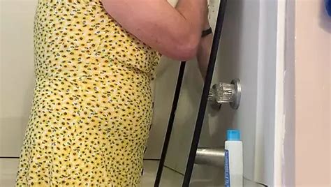 Sissy schlampiger dildo lutscht träumt von echtem schwanz xHamster