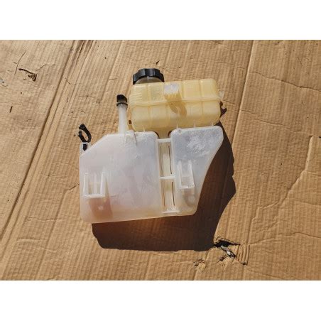 CADILLAC ATS CTS CHEVROLET CAMARO COOLANT TANK RESERVOIR 2013 2022 GM