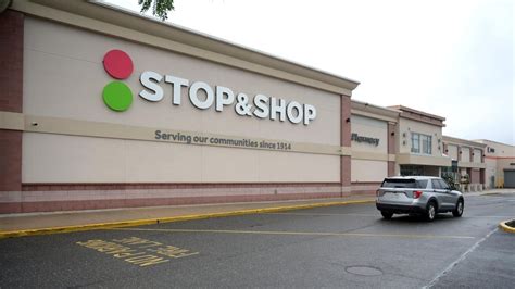 Stop & Shop closing 4 Long Island 'underperforming' supermarkets - Newsday