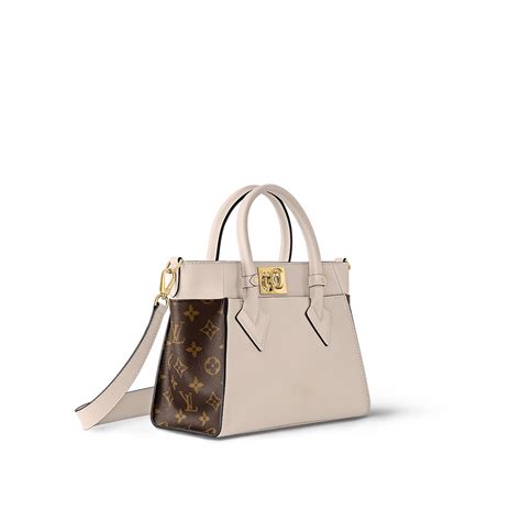 Túi Louis Vuitton On My Side Pm Tote Bag Greige M57729