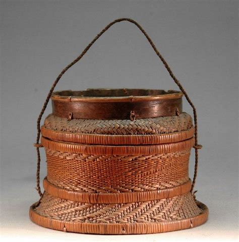 Large Lidded Tutsi basket Tutsi tribe, Rwanda or Burundi Circa 1920's ...