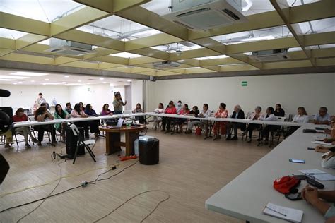 El CONAFE ofrece formación en relación tutora a 29 docentes y